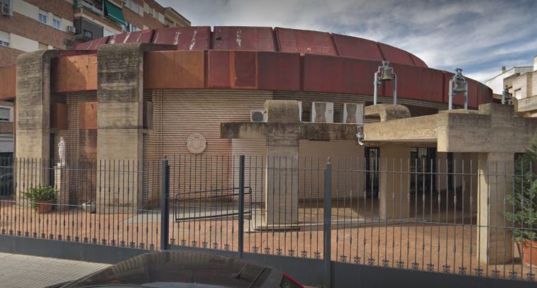 Iglesia Parroquia San Fernando y Santa Isabel, Badajoz España